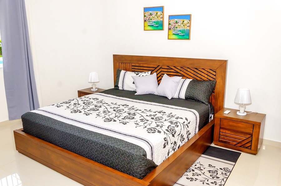 Chambre Marine avec tableaux de bateaux